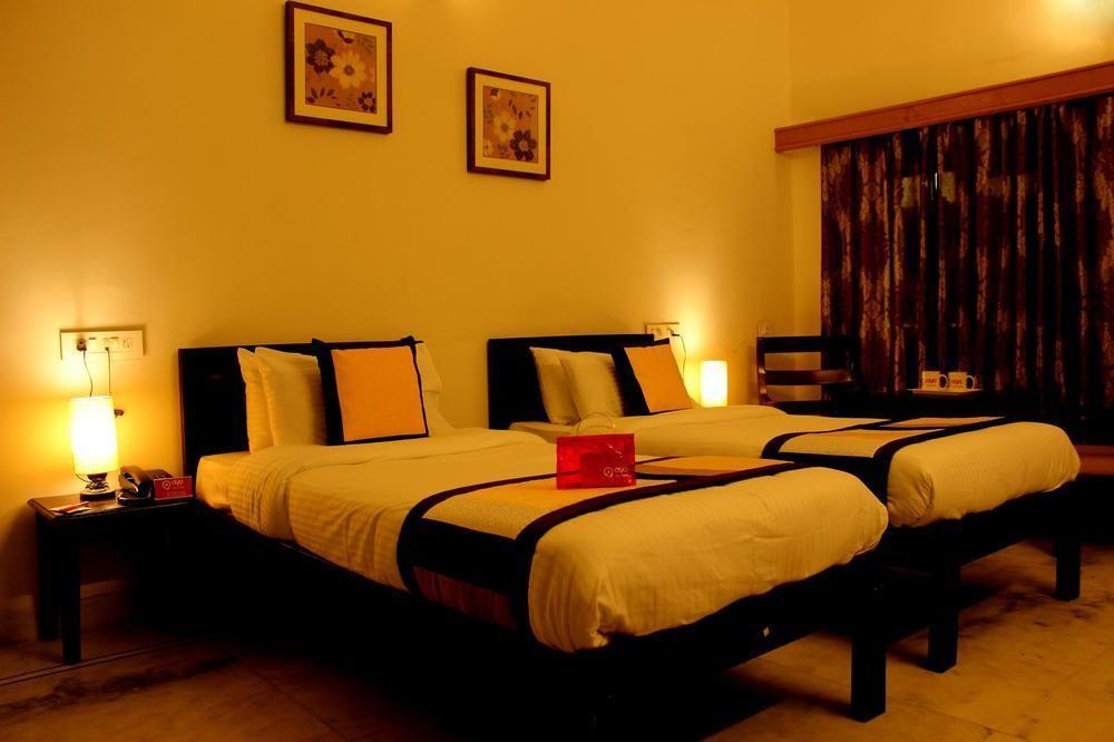 Oyo 1159 Hotel Chandra Prakash 烏代浦 外观 照片