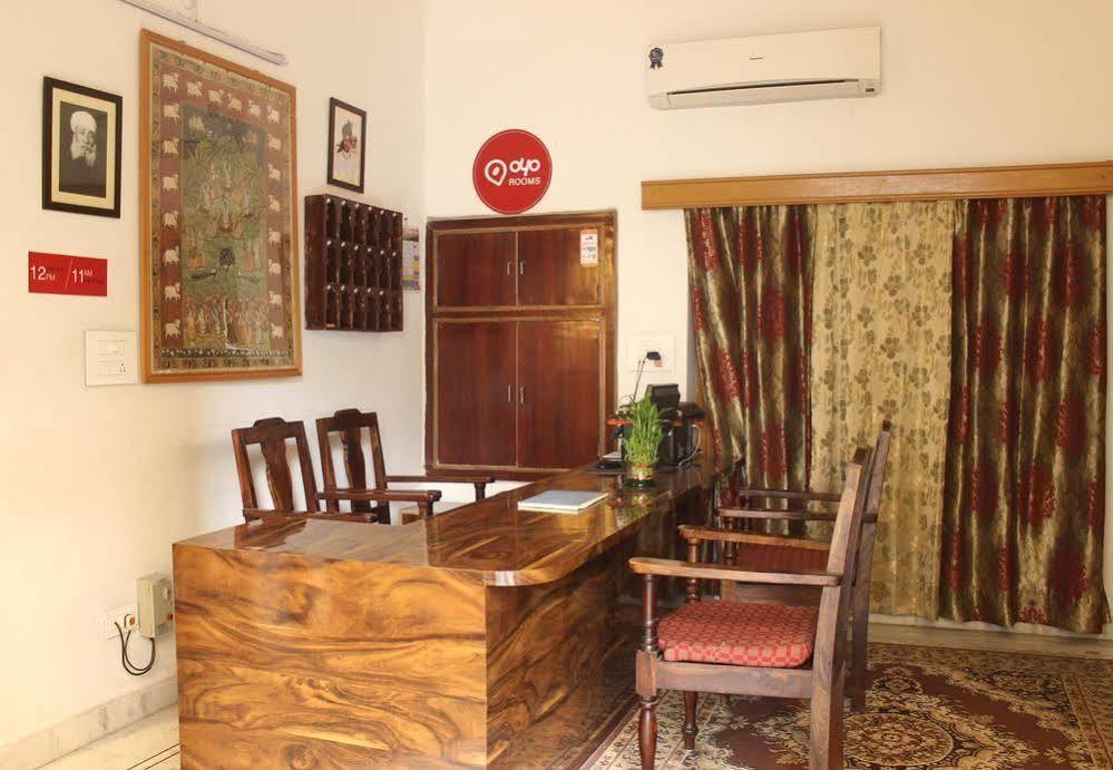 Oyo 1159 Hotel Chandra Prakash 烏代浦 外观 照片