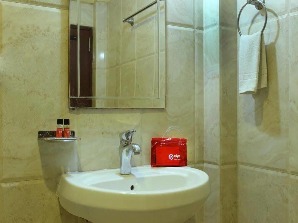 Oyo 1159 Hotel Chandra Prakash 烏代浦 外观 照片