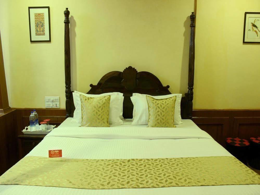 Oyo 1159 Hotel Chandra Prakash 烏代浦 外观 照片