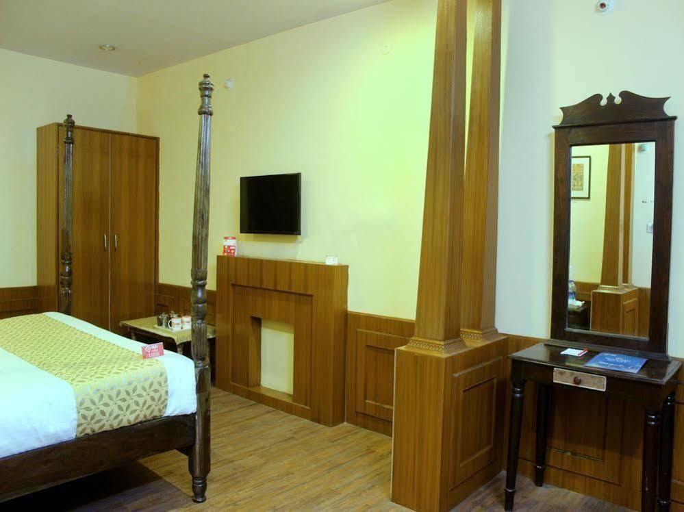 Oyo 1159 Hotel Chandra Prakash 烏代浦 外观 照片