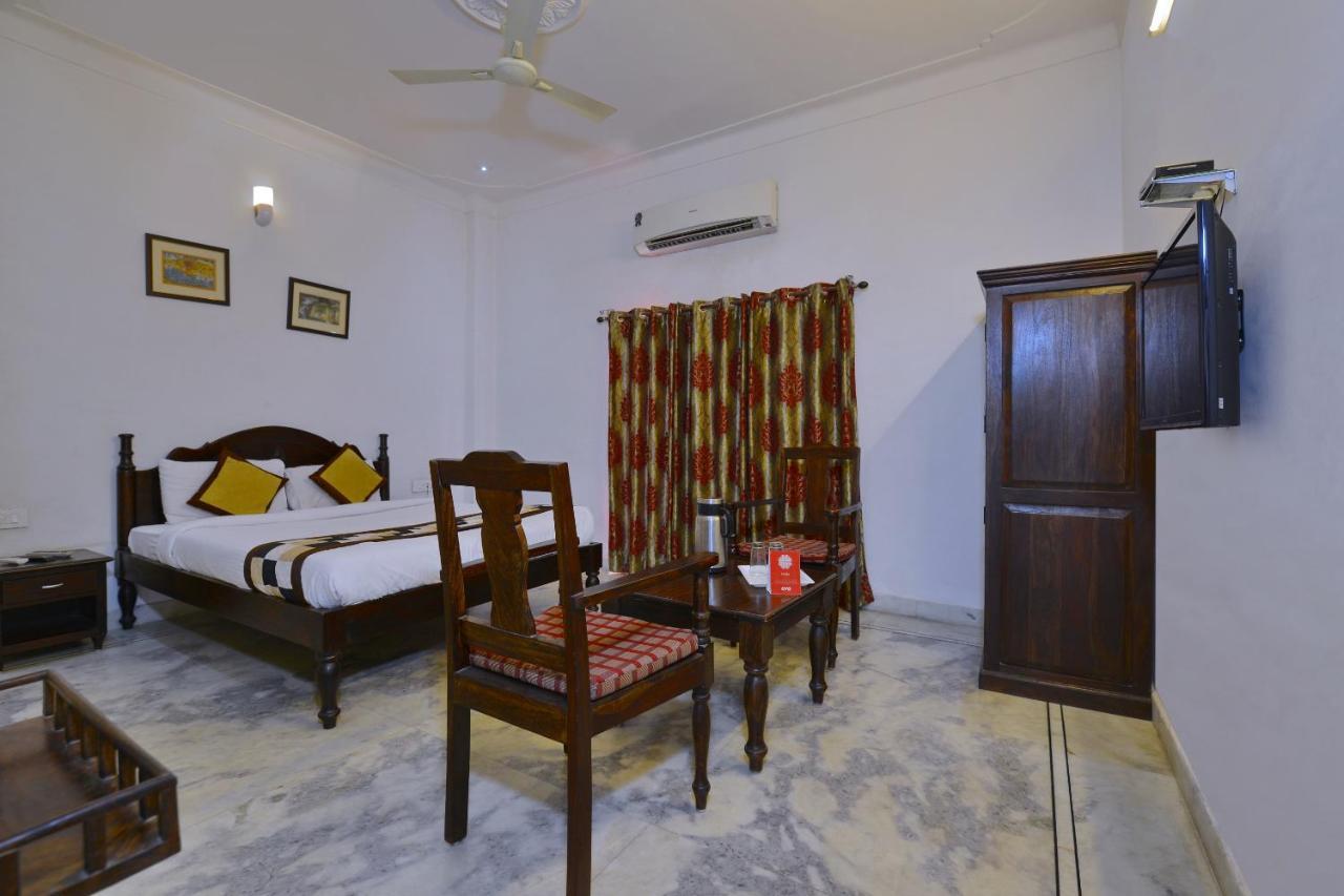 Oyo 1159 Hotel Chandra Prakash 烏代浦 外观 照片